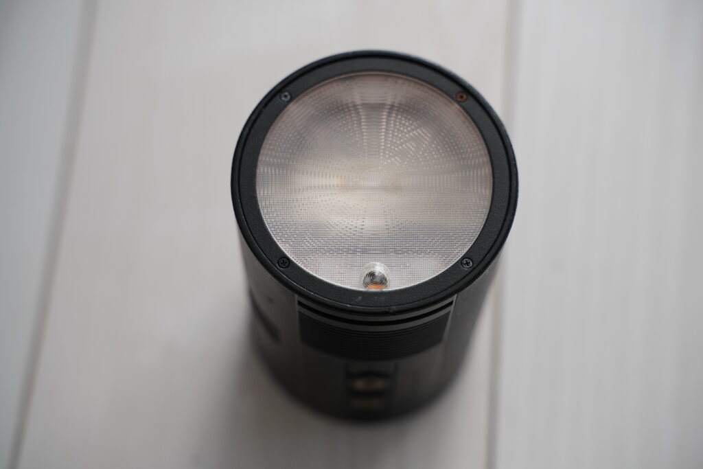 AD100の発光部分